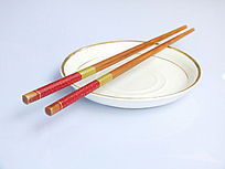 木質(zhì)筷子的日常美學(xué) 平凡餐具中的東方韻味