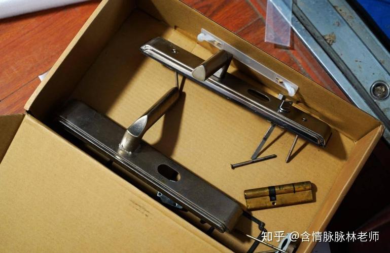 過年過節(jié)安全第一 Aigo智能門鎖體驗，門鎖升級讓團圓更安心