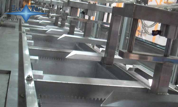 超聲波清洗機(jī)清洗槽的類別 超聲波清洗機(jī)清洗槽的類別