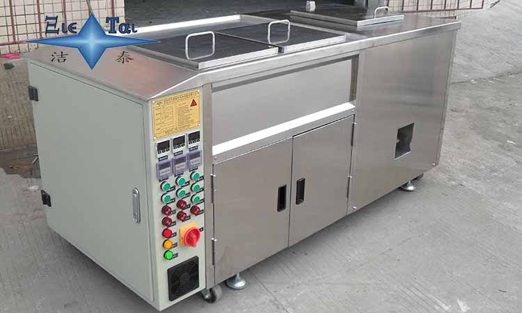 如何快速清洗汽車發(fā)動(dòng)機(jī)上面的油污和積碳?1 如何快速清洗汽車發(fā)動(dòng)機(jī)上面的油污和積碳?1