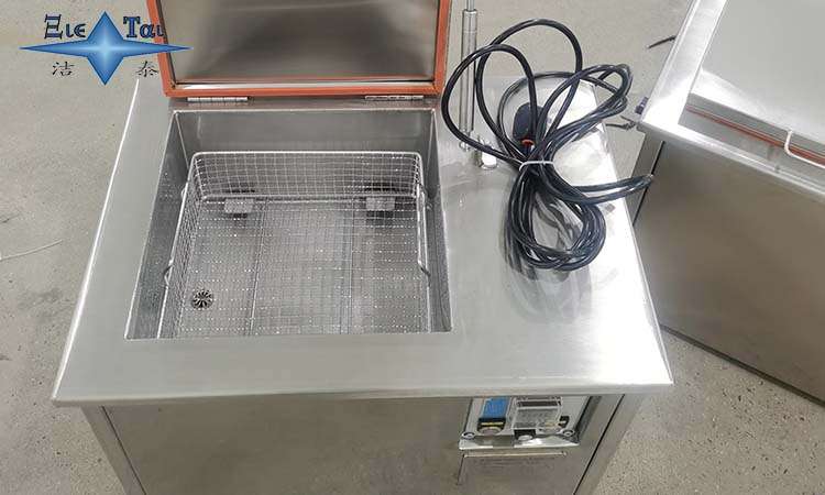 超聲波清洗機(jī)的使用方法及注意事項(xiàng) 超聲波清洗機(jī)的使用方法及注意事項(xiàng)