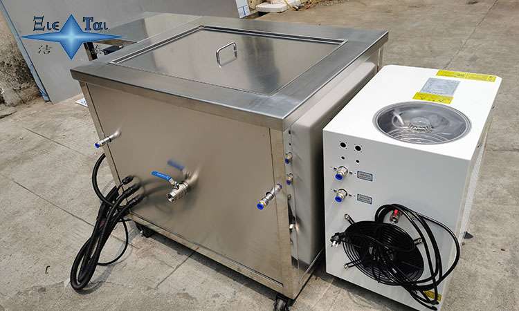 超聲波清洗設備:玻璃器皿清潔度提升的高效解決方案 超聲波清洗設備:玻璃器皿清潔度提升的高效解決方案