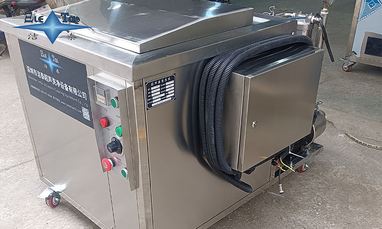 超聲波清洗機(jī)中最佳清洗介質(zhì)選擇:提升清洗效果的關(guān)鍵 超聲波清洗機(jī)中最佳清洗介質(zhì)選擇:提升清洗效果的關(guān)鍵