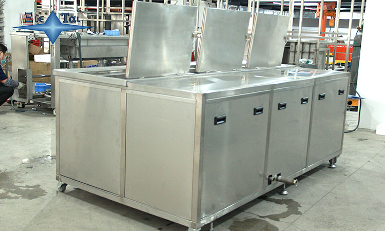 超聲波清洗機(jī)容器選擇指南：材質(zhì)、設(shè)計(jì)與應(yīng)用